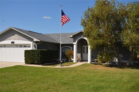 1613 Christa Ct, Saint Cloud, FL 34772 photo 1