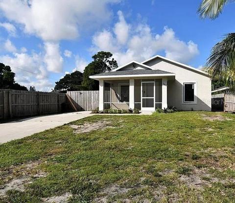 5348 SE Driftwood Ave, Stuart, FL 34997 photo 1