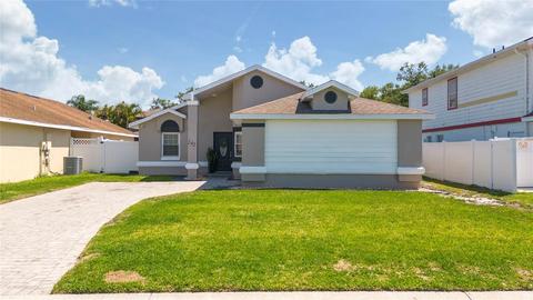 242 Hidden Springs Cir, Kissimmee, FL 34743