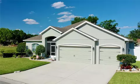 111 Eloise Oaks Dr, Winter Haven, FL 33884