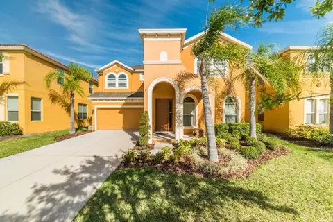241 Las Fuentes Dr, Kissimmee, FL 34746
