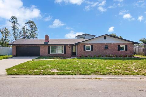 830 Brentwood Dr, Lake Wales, FL 33898