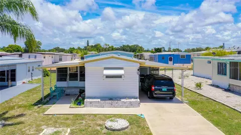 12116 Horseshoe Ln, Hudson, FL 34667
