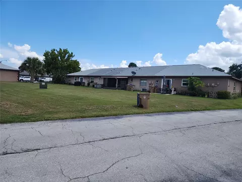 8 Las Brisas Way, Kissimmee, FL 34743