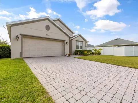 3918 Watersend Dr, Orlando, FL 32829