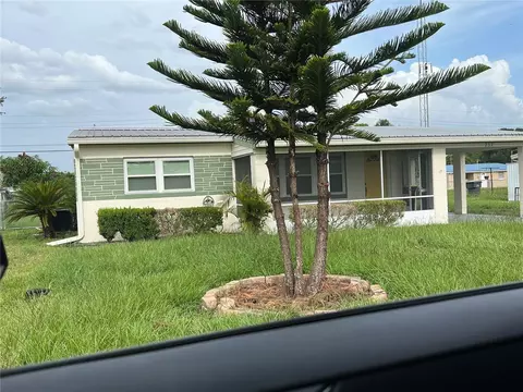 237 Thomas Ave, Frostproof, FL 33843