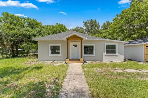 221 W Beresford Ave, Deland, FL 32720