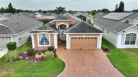 207 Fleming Ln, Davenport, FL 33837