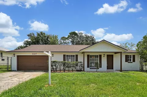 3217 Hammersmith Rd, Orlando, FL 32818