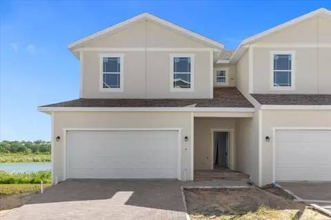 945 Lakefront Village Dr, Clermont, FL 34711