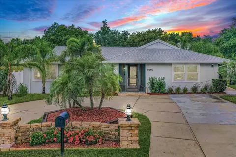 9 Palm Ct, Davenport, FL 33837