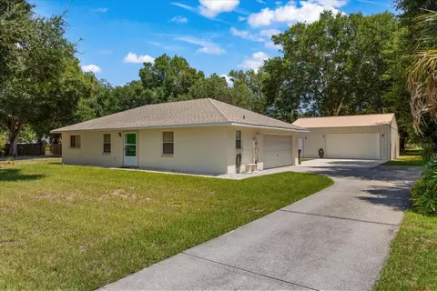 725 Grape Ave, Saint Cloud, FL 34769