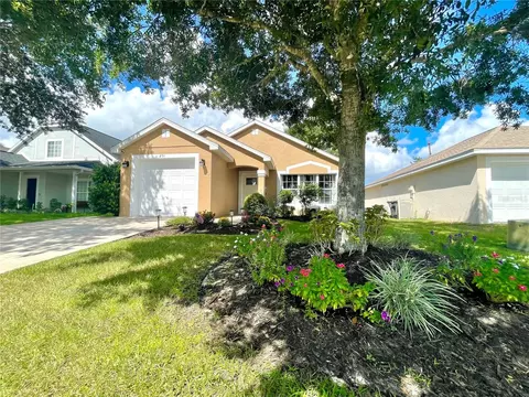 251 Rollins Dr, Davenport, FL 33837