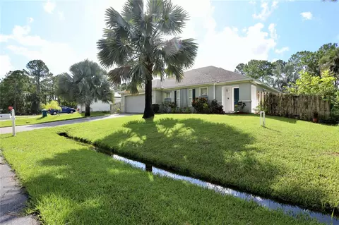 894 Palo Alto St SE, Palm Bay, FL 32909