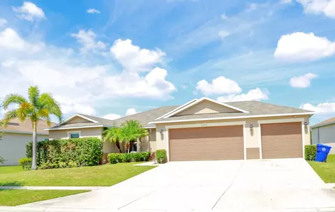 2975 Boating Blvd, Kissimmee, FL 34746