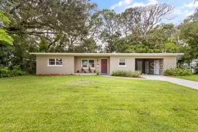 1303 N Palm Dr, Plant City, FL 33563