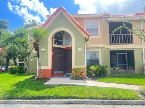 429 Fountainhead Cir #221, Kissimmee, FL 34741