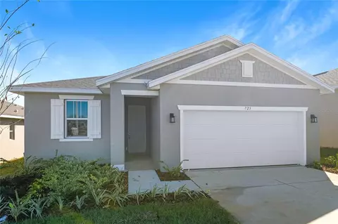 723 Benz St, Lake Wales, FL 33898