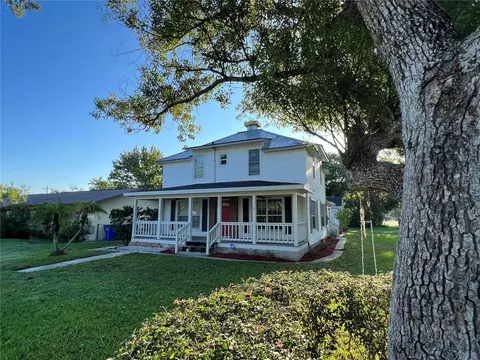 523 Oregon Ave, Saint Cloud, FL 34769
