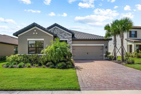 1610 Goblet Cove St, Kissimmee, FL 34746