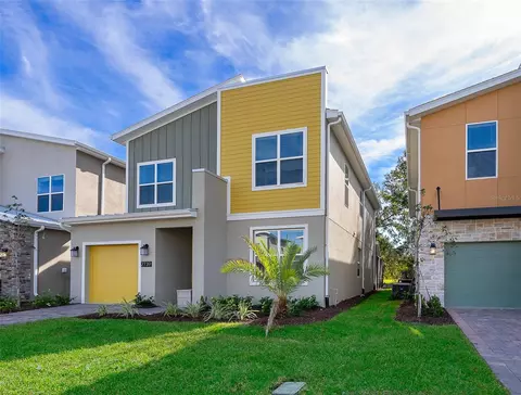 2739 Bookmark Dr, Kissimmee, FL 34746