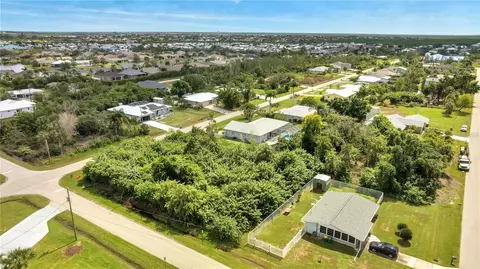 445 Leach Dr, Punta Gorda, FL 33950