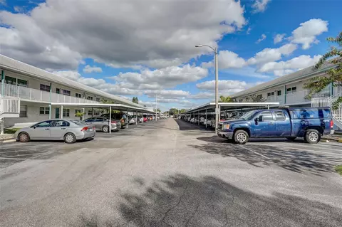 5297 81st Ln N #24, Saint Petersburg, FL 33709