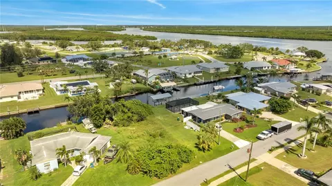 27384 San Marino Dr, Punta Gorda, FL 33983
