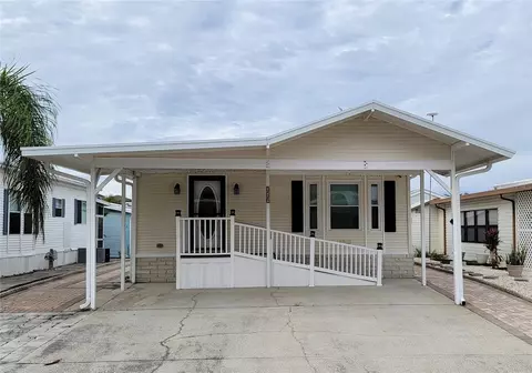 249 Canna Ln, Davenport, FL 33837
