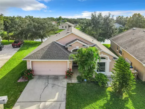 135 Thornbury Dr, Kissimmee, FL 34744