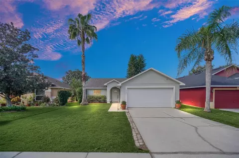 1216 Singleton Cir, Groveland, FL 34736