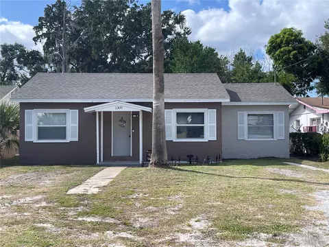 1309 5th St NE, Winter Haven, FL 33881