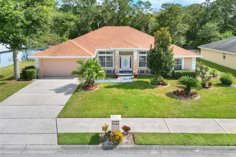 6747 Krenson Oaks Cir, Lakeland, FL 33810