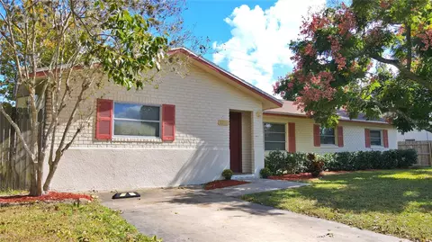 2211 Sunny View Dr, Oviedo, FL 32765