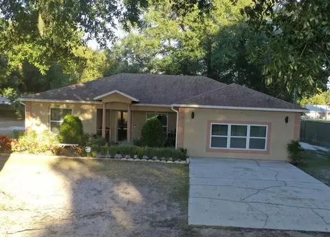 709 Grape Ave, Saint Cloud, FL 34769