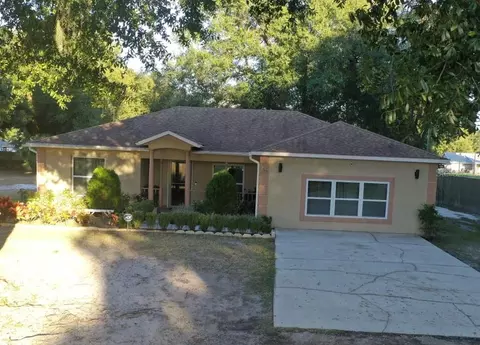 709 Grape Ave, Saint Cloud, FL 34769