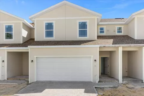 955 Lakefront Village Dr, Clermont, FL 34711