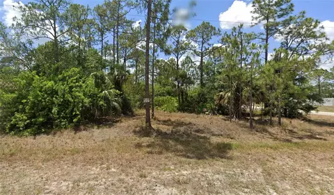 1913 Spartan Ave, Lehigh Acres, FL 33972