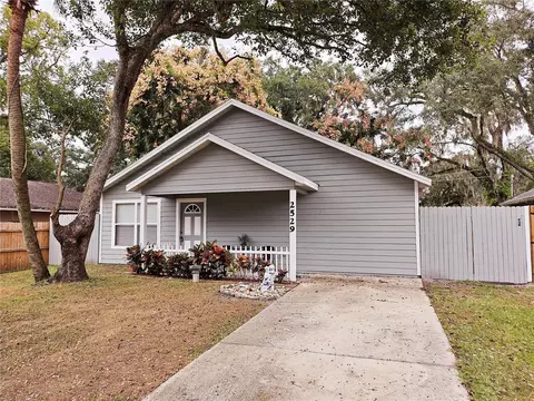 2529 Poinsetta Ave, Sanford, FL 32773