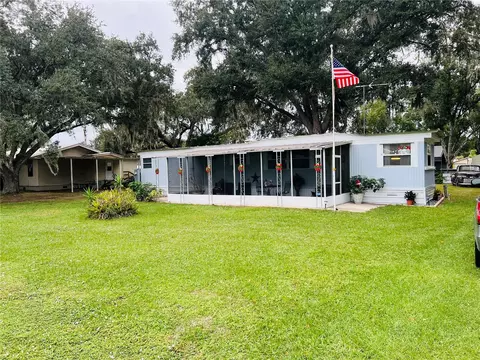200 Pine Dr, Kenansville, FL 34739