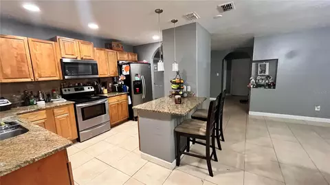 2525 N Beaumont Ave, Kissimmee, FL 34741