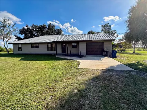 12310 Mobley Pond Ln, Myakka City, FL 34251