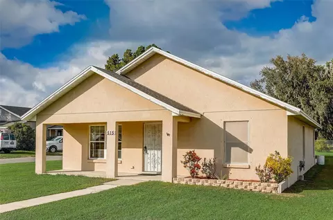 515 7th St SE, Fort Meade, FL 33841