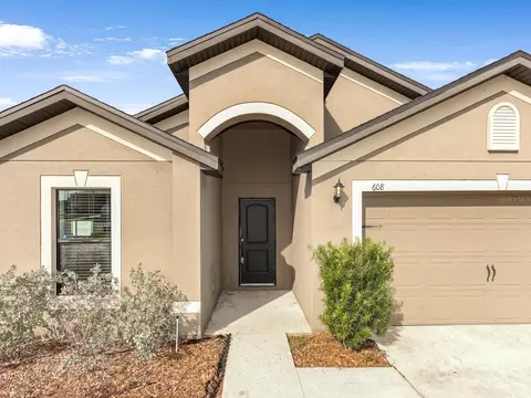 608 Miles Blvd, Dundee, FL 33838