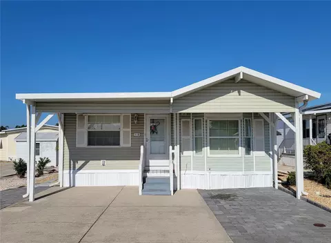 610 Center Crest Blvd, Davenport, FL 33837
