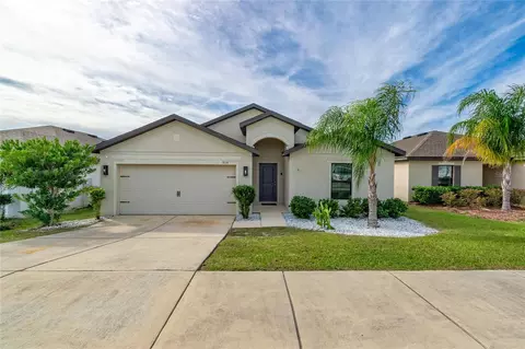 910 Aspen View Cir, Groveland, FL 34736