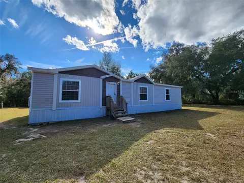 19162 SE 95th St, Ocklawaha, FL 32179