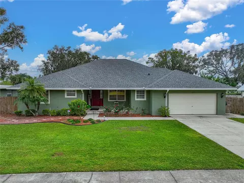 120 Kinstle Ave, Auburndale, FL 33823