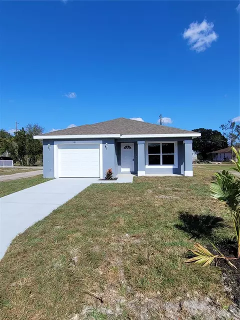 521 Lincoln Ave, Lake Wales, FL 33853