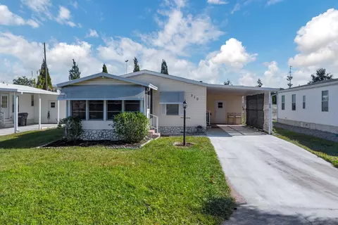 310 Nesbitt Park Ave, Davenport, FL 33897